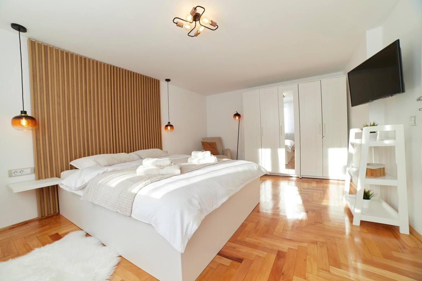 Schei Residence ブラショフ エクステリア 写真